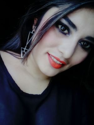 trecar26's profile picture. Palos y piedras romperan mis huesos, pero las palabras no me haran nada.