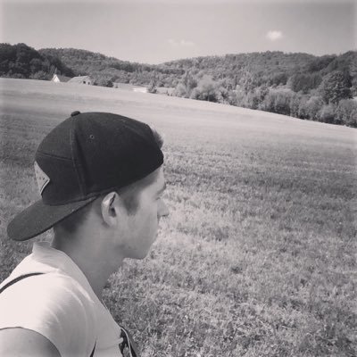 lukgerber's profile picture. economic student, loving all about sport, traveler, discoverer and visionary