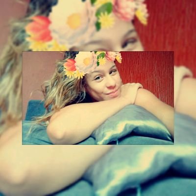 *Tudo que acontece de 
ruim na nossa vida,
eh pra melhorar*
Snap: Monyquee'h