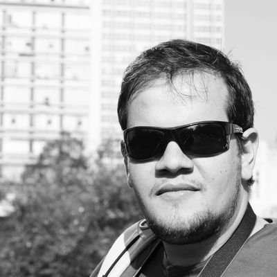 Desenvolvedor Front-End, Web Design, Analista em Sistemas de Informação.
