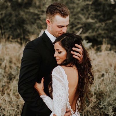 Wedding & Special Event coordination for all surrounding Houston areas. Making the world Splendid one wedding at a time.