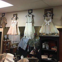 MimisClosetNY's profile picture. A High-End Consignment Boutique. Follow on IG too at @mimisclosetny #Lifestyle #Fashion #TopNameBrands at a #Discount