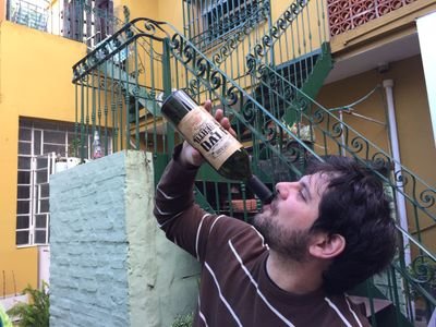 fitoarci's profile picture. Rosarino, Canalla, comercial @bodegamilsuelos,  Sommelier, ando en bici y  padre de 2 pibitas! De vez cuando sigo agarrando la viola...