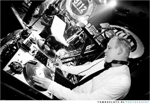 WaxReemster's profile picture. Dj,producer,composer of Wax 'n' Wane, breakbeat live on stage