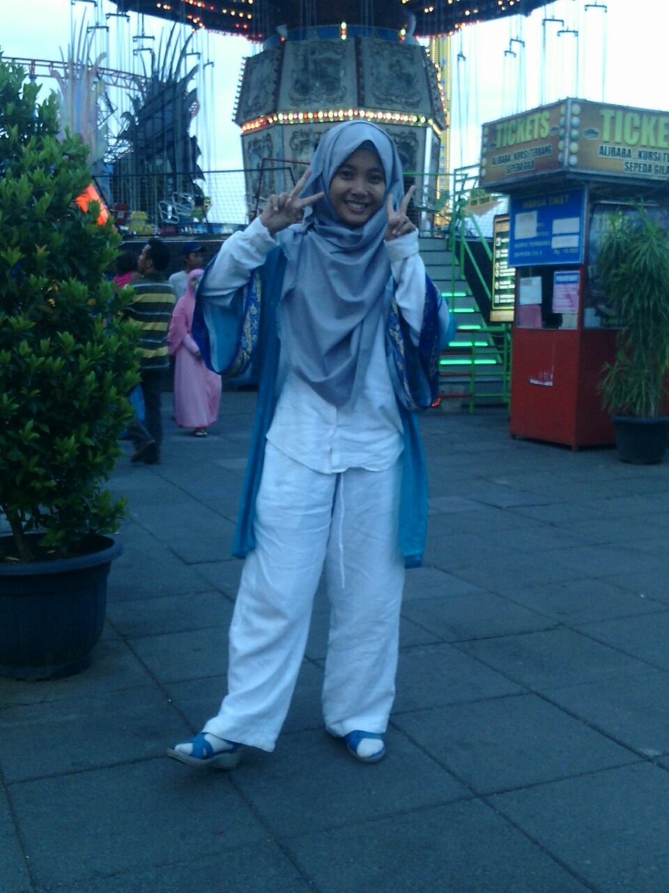 AnindyaOli's profile picture. 193009 | UB, biology | ig: @anindyaoli