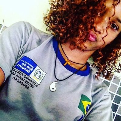 ⚓ - A Vida É Pra Quem Aguenta Qualquer Parada, E Nn Pra Quem Para Na Primeira Topada❤😘