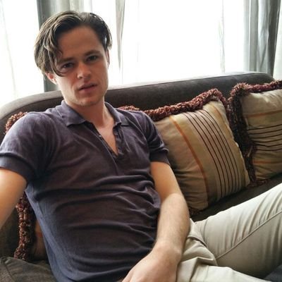 Official PH fan-base all for the love of Harrison Gilbertson and his projects. 
EST: 11/11/16