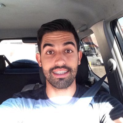Ingeniero Civil y de Pan!!Creyente del que hace bien le va bien!Fanático del Real Madrid y de pasarla bien cn la Familia!Constancia y dedicación!!