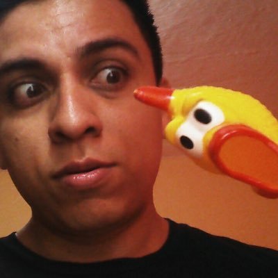 @SoyVictorEsaú… productor multimedia, amante de la música y apasionado por la fotografía.