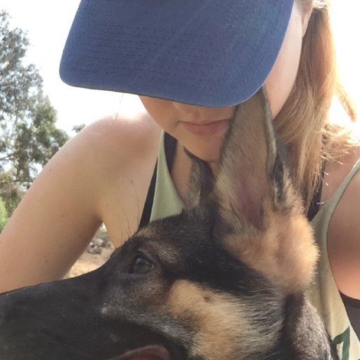 Pheeeee's profile picture. 