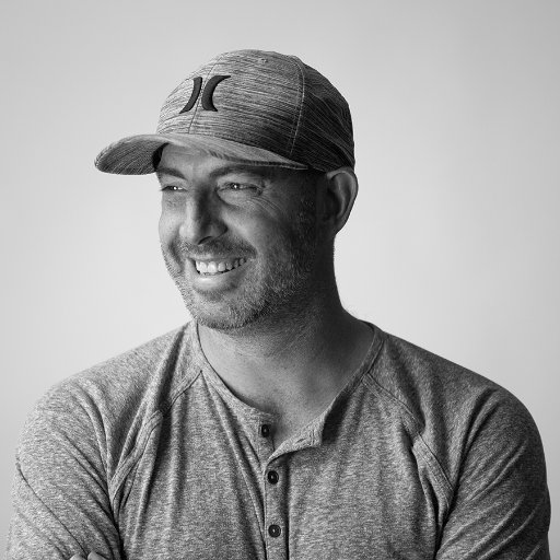 Your future is safe with change // Founder: Courageous // Author: ’Return On Courage’ // Keynote speaker // Host: Courageous Podcast // Proud Dad