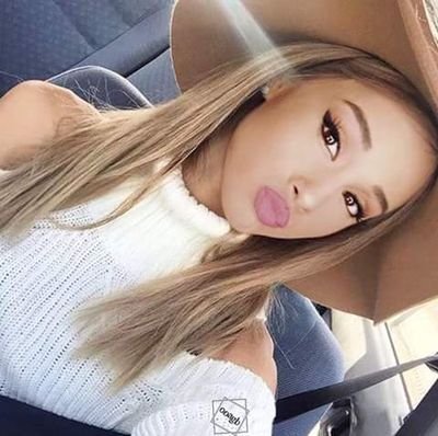 Ariana Grande is ✨💖 // New account 💫 // Turn my notification on ⚠ //