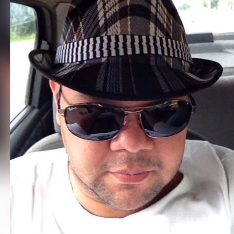 Farias_panda13's profile picture. l'm you're under spell can't you see...