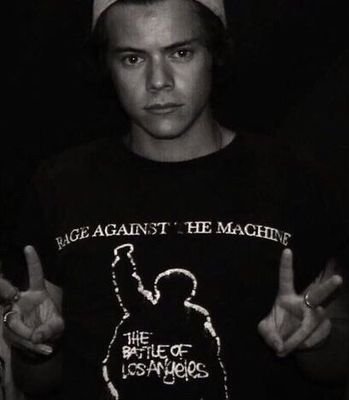 seandrpg's profile picture. j'te baise avec mon sourire d'ange et je sais que tu flanches