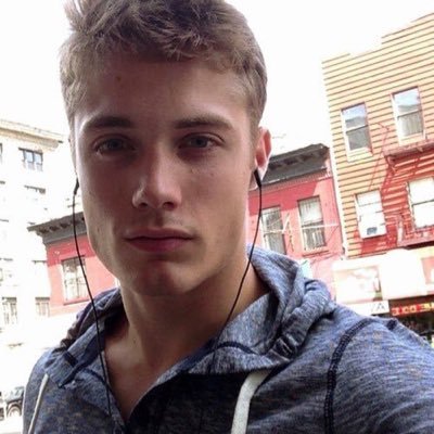 cyberguy4's profile picture. Hometown Brooklyn