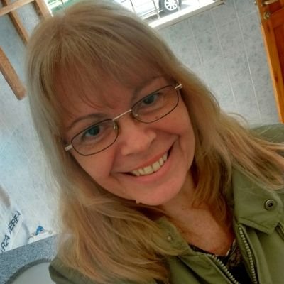 nwergez's profile picture. Bioquímica y Licenciada en Historia
Un producto genuino de la alquimia entre las Ciencias Duras y las Humanidades, un desarrollo pleno del pensamiento crítico