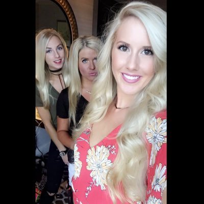 kris10harris12's profile picture. Texas native living in Arkansas. TCU Alumna. Lover of nature & adventure ✨