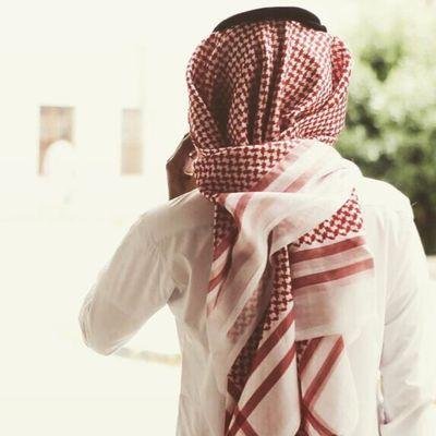 شاب في مقتبل العمر اعشق الصمت واحب من حبني وصلى الله على سيدنا محمد