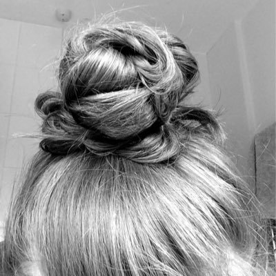 teenmodel30's profile picture. 