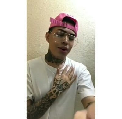 AyeFrimzy__'s profile picture. lpb ici et mdr décale si tu penses que les coréens sont des chinois