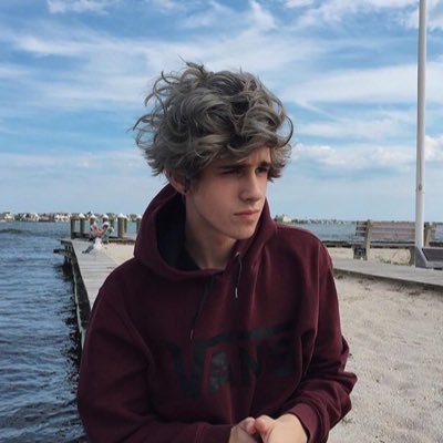 ethanrpg's profile picture. g les lèvres douces askip