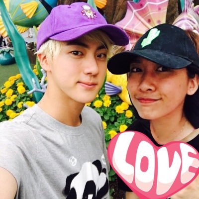 ClaudDelarosa's profile picture. SEOKJIN STOLE MY 💖 @clodjaxx