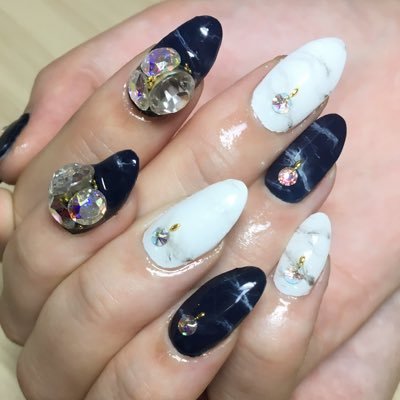 Le Coeur Nail Iku 手書きレース フラワーネイル レースネイル フラワーレース 7ヤクルトカラー 広島ネイル 東広島市 西条 高屋 東広島ネイル 西条ネイル 東広島 ネイル Nail T Co Kpvzi1t71e