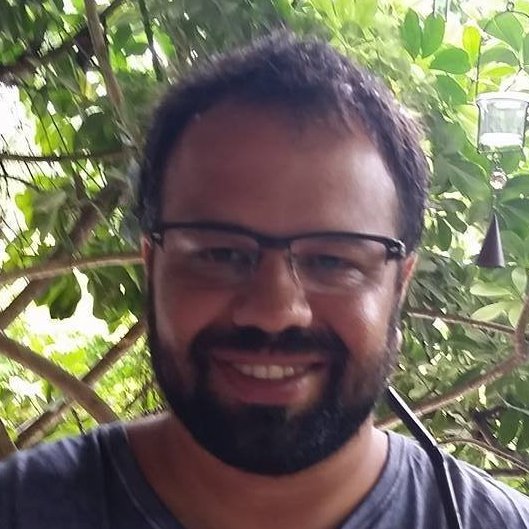 Technology enthusiast, father of 3 lovely kids, surfer. Opinions/Tweets are my own.
