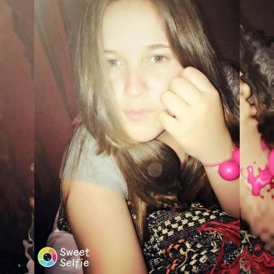 AnahiAvalos9's profile picture. Así Como Lloro También Sonrio 
Así Como Caigo También Me Levanto, Así Como Amo También Olvido.. :)