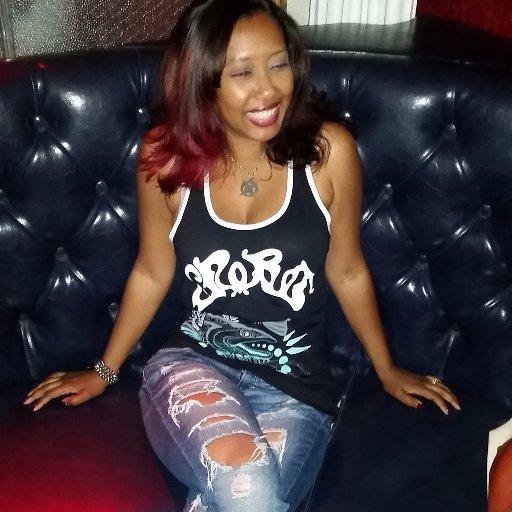 RojiSaurus's profile picture. City kid transplant, living in suburbia. Walking a delicate balance between introvert & adventurer.