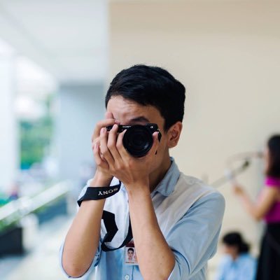 docart_X's profile picture. I am a penguin flying on the sky