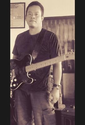 gusdearyana's profile picture. 