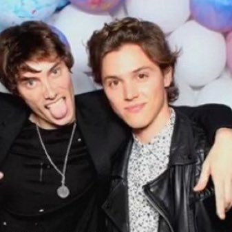 philkasrises's profile picture. 