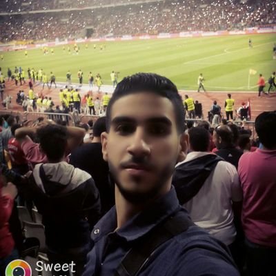 تيم المجانين ✌💜
و في جواك حُب صامت إستحالة في يوم يروح.❤