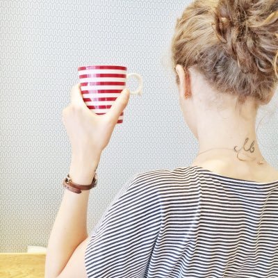 BibbaDs's profile picture. una nuova rosa, col cielo in tempesta.