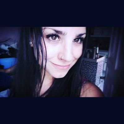 AnuBox's profile picture. Ella se conoce la sociedad se la imagina.