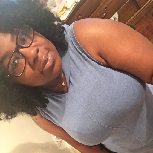 HotChelle_Ree's profile picture. GOD HEATLH LOVE ❤️