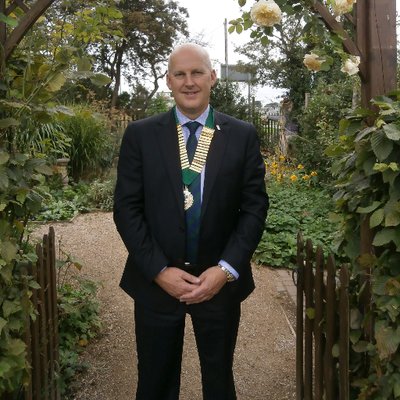 Profile Picture of PAUL DOWNER (@OakViewPaul) on Twitter
