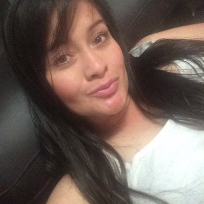 YuriParada3's profile picture. ♕SOY UNA MIJER Q LE GUSTA REÍR, DISFRUTANDO LA VIDA Y DEJÁNDOLA VIVIR...♕ ☺ ♥