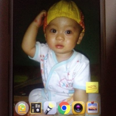 Arshakha22's profile picture. Keluarga