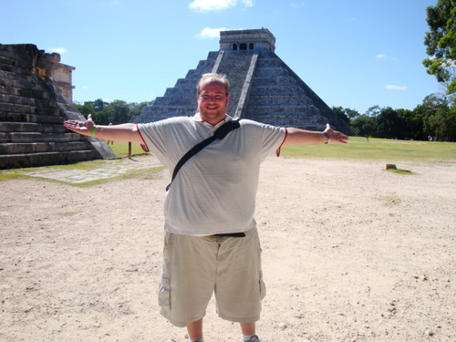 Licensed NYC Tour Guide. Native New Yorker. Intrepid foodie. Let me show you the real New York!
