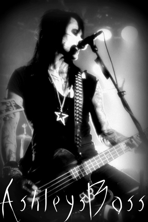 AshleysBass's profile picture. I am the bass of the lovley Ashley Purdy of Black Veil Brides. :D 3