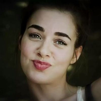 FatmaF18's profile picture. 