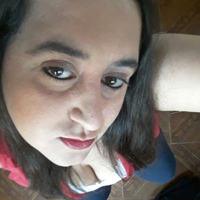 simplementeyes's profile picture. 