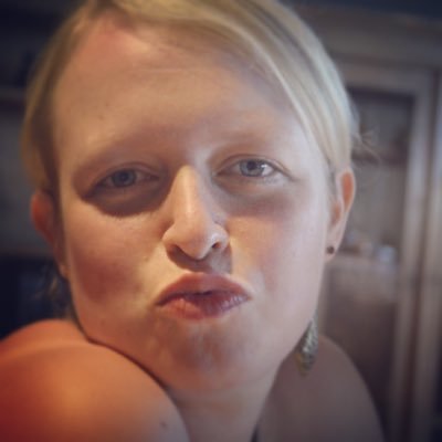 Ilseke88's profile picture. This is your life, do what you love and do it often •Love •Music •People •Life •Dreamer •Liveyourdream •Shareyourpassion •Lovemycrazyboyfriend •mijnzoetie