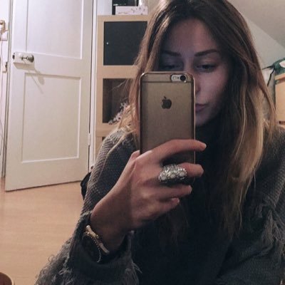 julievsnn's profile picture. snap/insta: vsn.julie