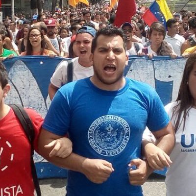 Venezolano-Mirandino. Sec. Reivindicaciones FCU-UCV (2015-2017). Estudiante de la Escuela de Estudios Políticos y Administrativos. @VivaLaUCV. @VoluntadPopular