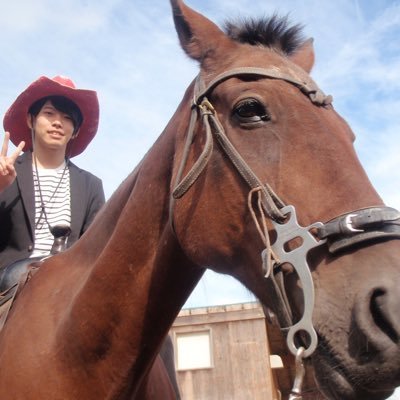 a_j_nori's profile picture. 