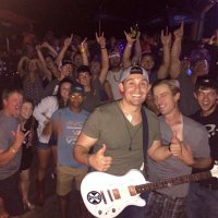 CROSSINGAVERY (@crossingavery16) Twitter profile photo