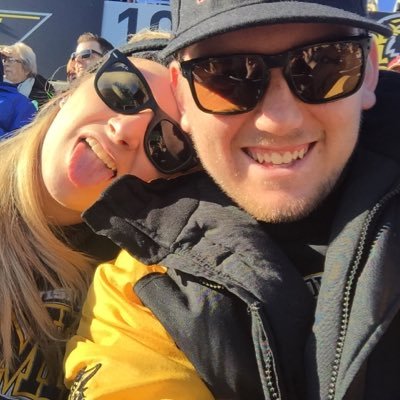 andrewwoods77's profile picture. 